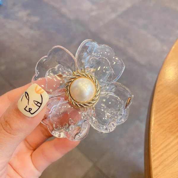Bright Pearl Clips