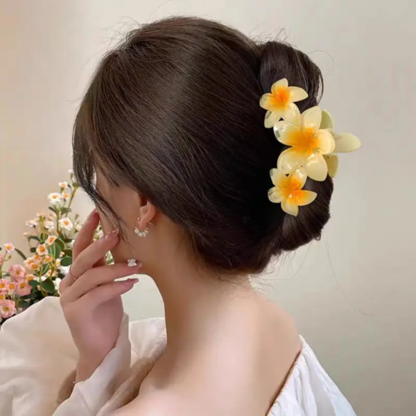 Long Flower Claw Clip