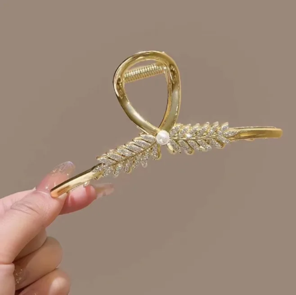 Custom Rhinestone Shark Clip
